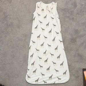 Kyte BABY Giraffe Print Sleep Bag - Cream and Gray